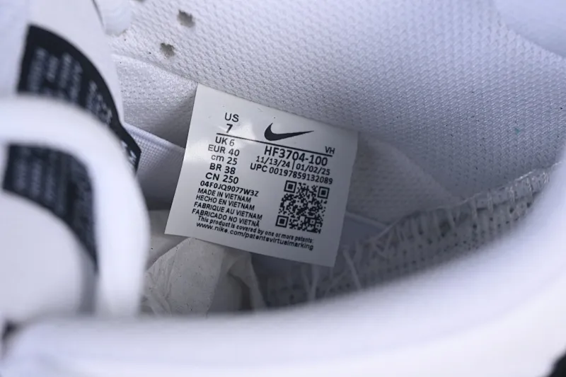 All Categories Nk SB Dunk Series Nk SB Dunk Low Low-top sneakers Nike SB Dunk Low Classic white and black Low-top casual sneakers HF3704-100